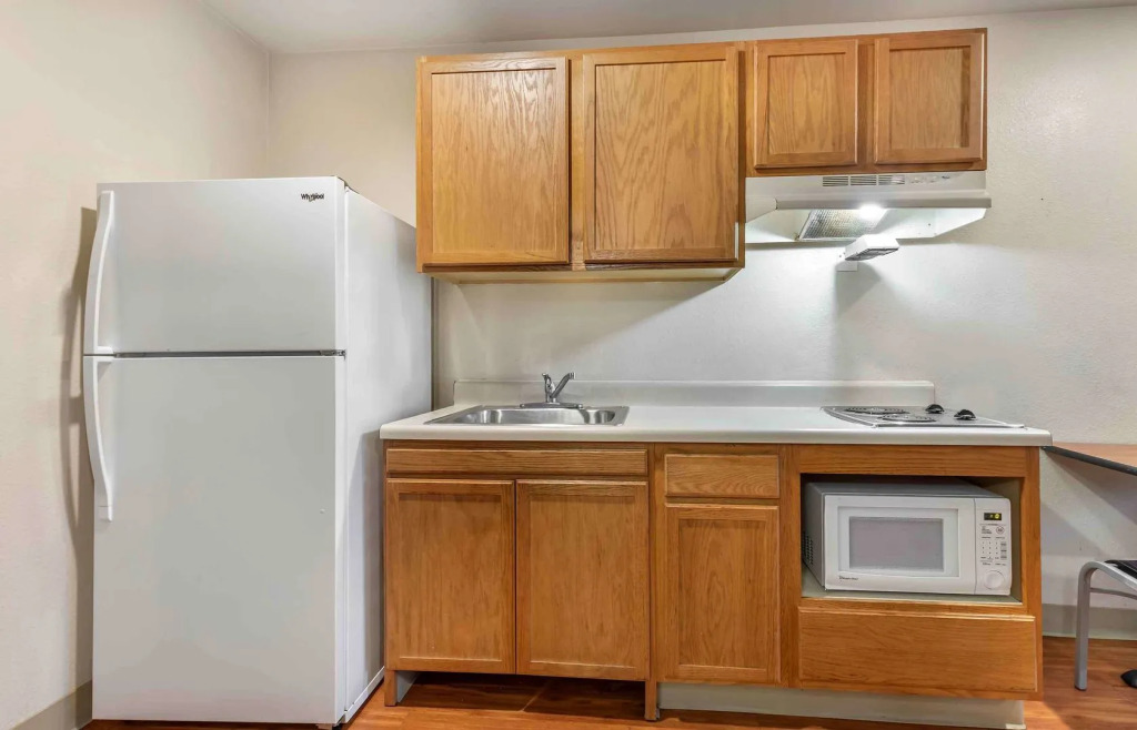 Studio 6 Extended Stay Shreveport Airport LA