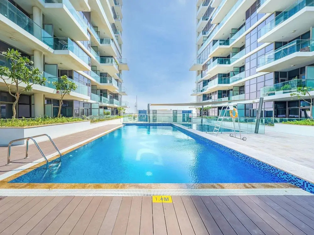 Luxury StayCation - Studio in Damac Hills with Balcony and Golf Views