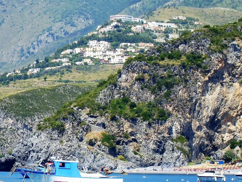 Apartment with One Bedroom in Atrigna, with Wonderful Sea View And Furnished Terrace - 2 Km From the Beach