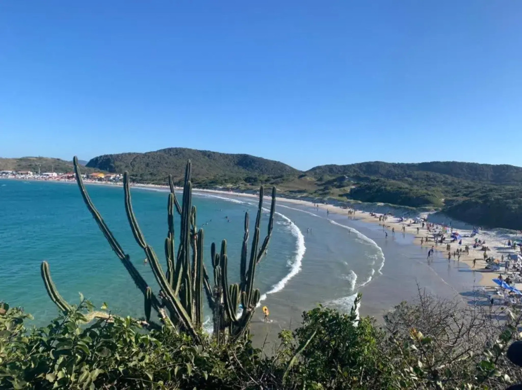 Apartamento no Pero, Cabo Frio, 10 minutos da praia, a pé.