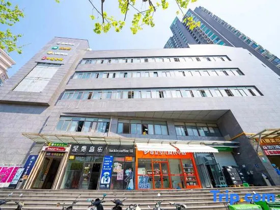 Jungui Hotel (Shanghai Jinshajiang Road Metro Station Branch)