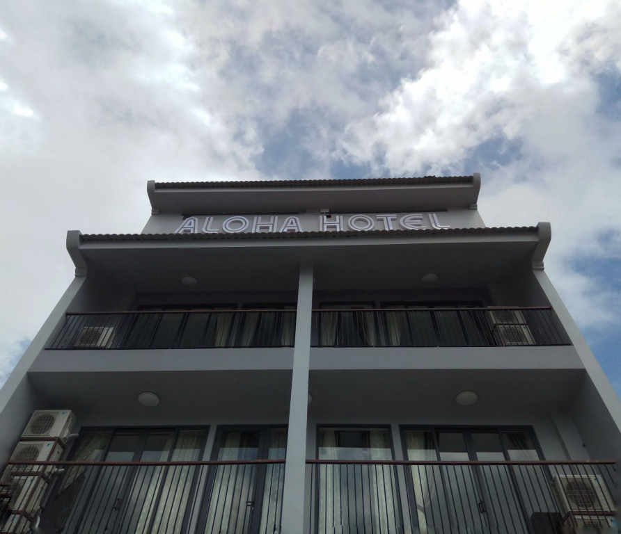 Aloha Hotel