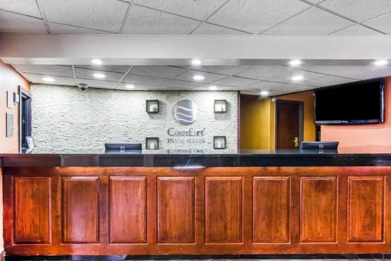Comfort Inn & Suites Memphis East