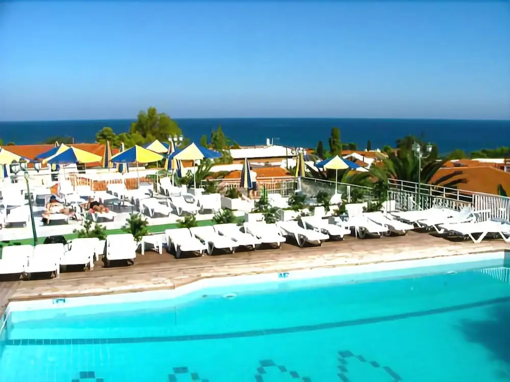 Captains Hotel