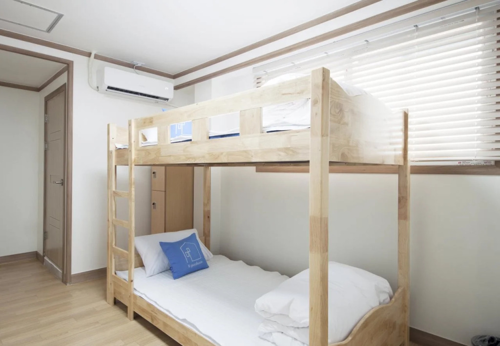DH myeongdong guesthouse