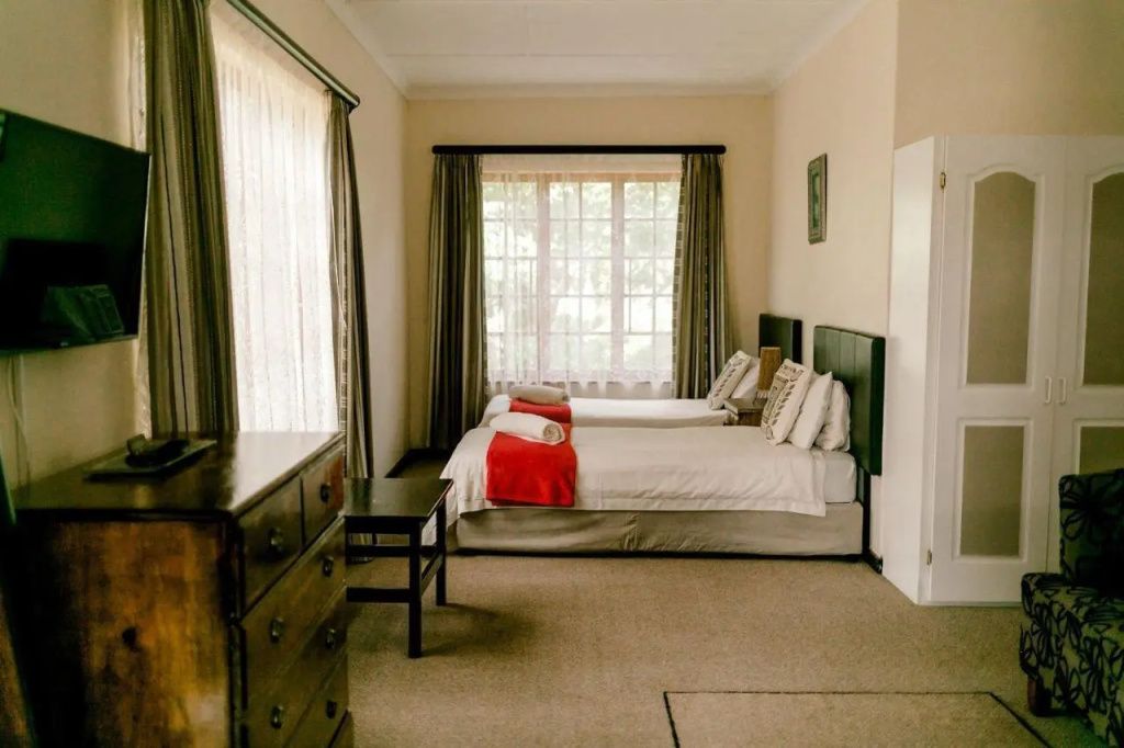 Thatchings Bed and Breakfast