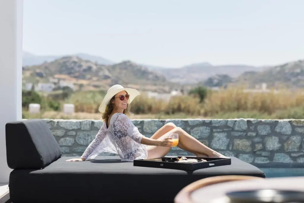 Milestones Naxos Hotel