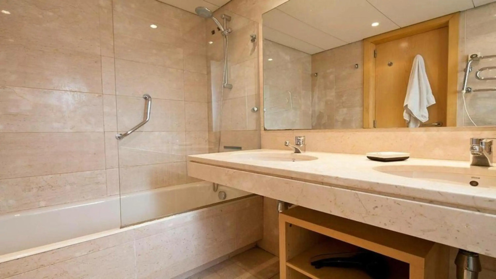 3 bedrooms appartement with furnished terrace and wifi at Barcelona 3 km away from the beach