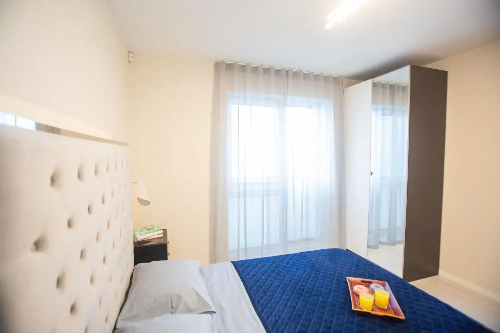 Luxurious Blue&Yellow Apartment in Kaunas Center