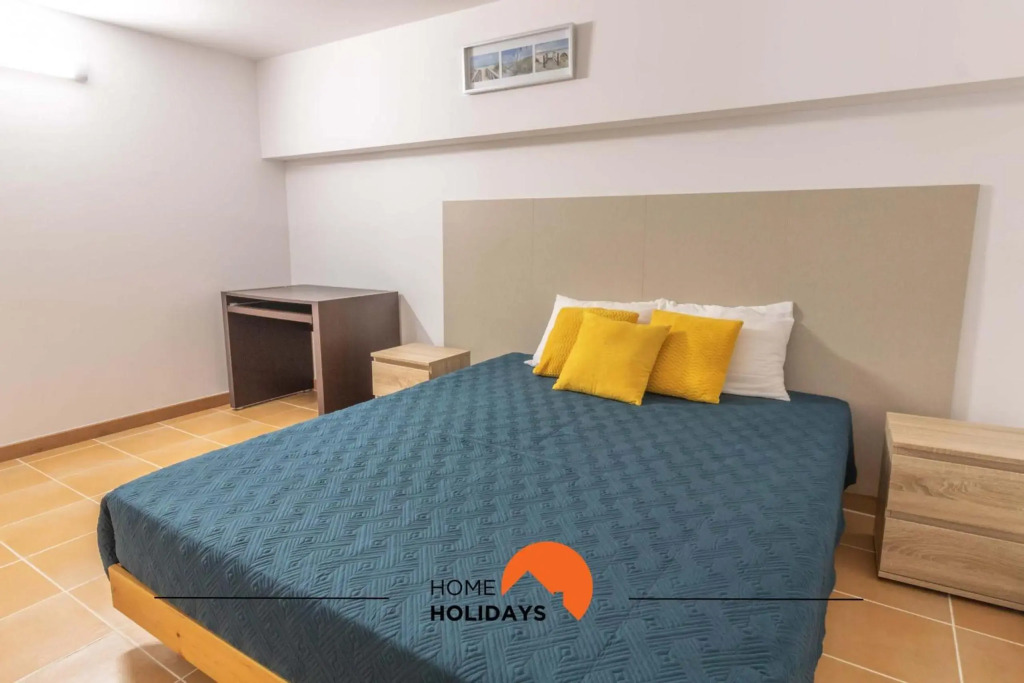 #102 Clube Albufeira villa with private pool & garden