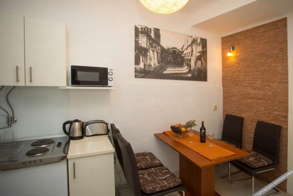 Apartments Zdravko