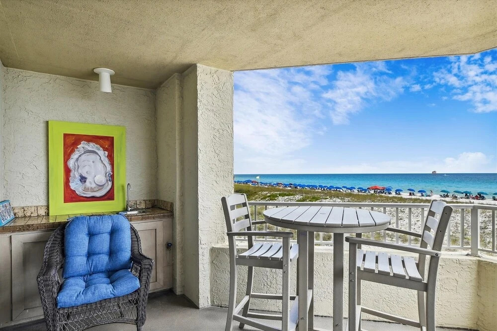 Inlet Reef 105 is a beautifully decorated and absolutely gorgeous 2 BR by RedAwning