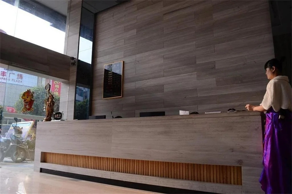 Gangtian Business Hotel