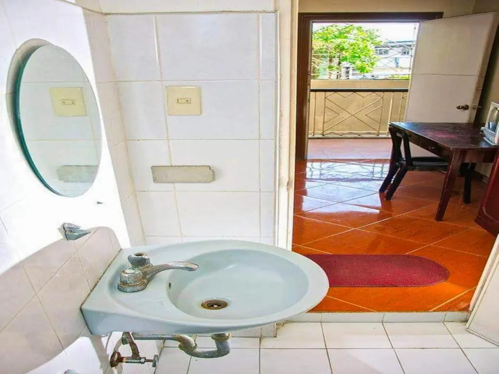 OYO 679 Ddd Habitat Pension House