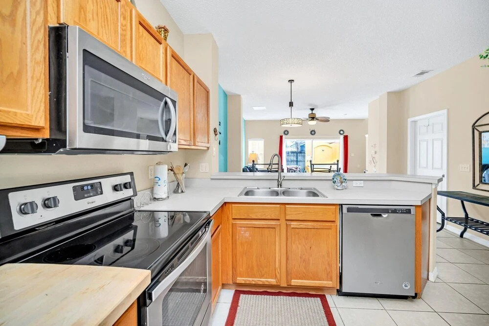 3BR Vacation Home w Netflix Private Hot Tub
