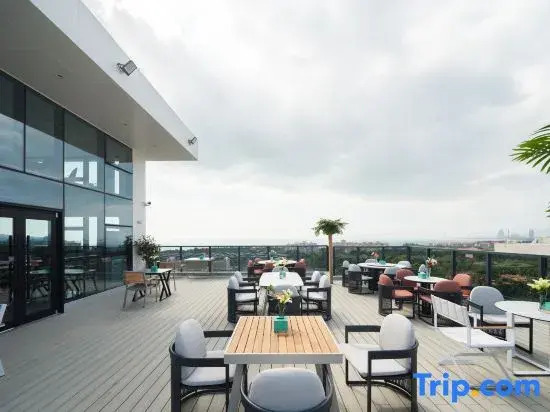 Tongkang Leju Seaview Hotel (Tufu Bay, Lingshui)