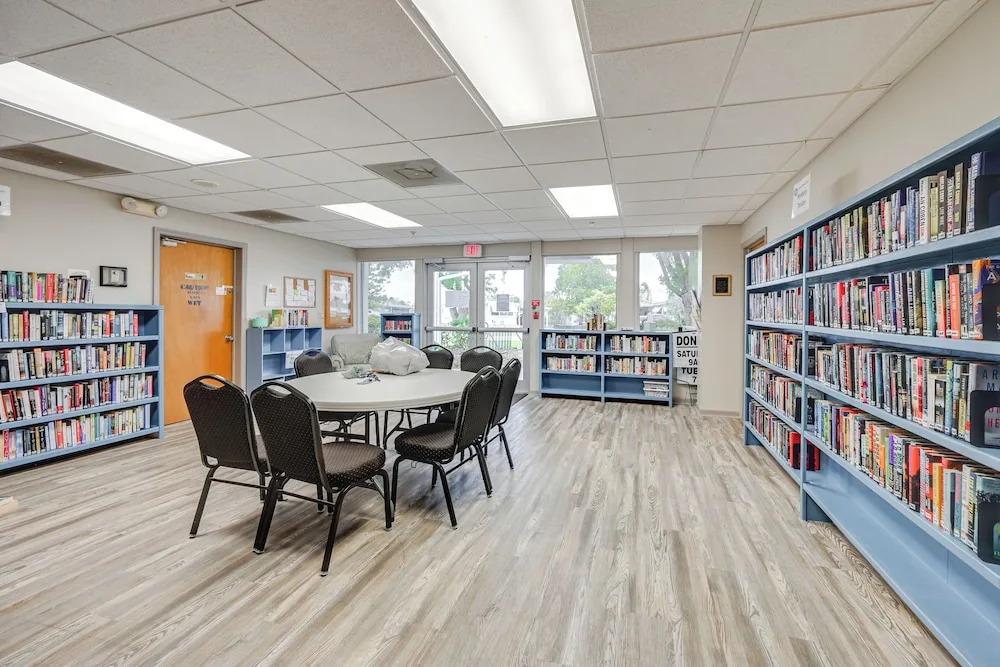 7 Mi to Bonita Beach! Escape w/ Pool Access