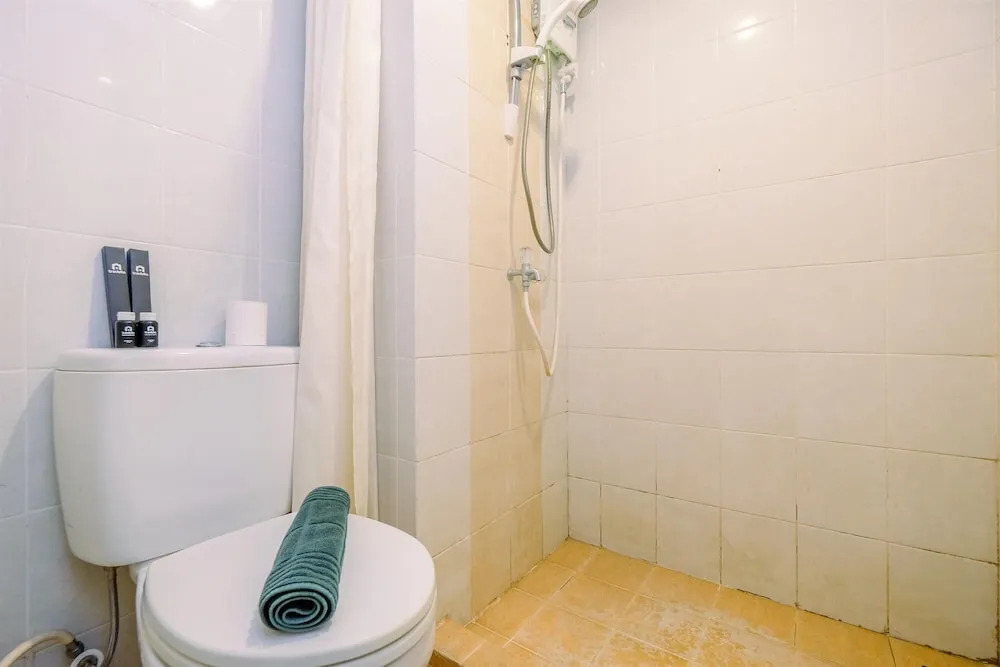 Cozy Stay Studio Room At Taman Melati Margonda Apartment