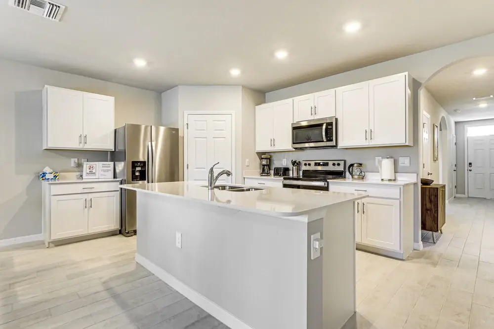 Port Charlotte Home w Pool: 8 Mi to Beach