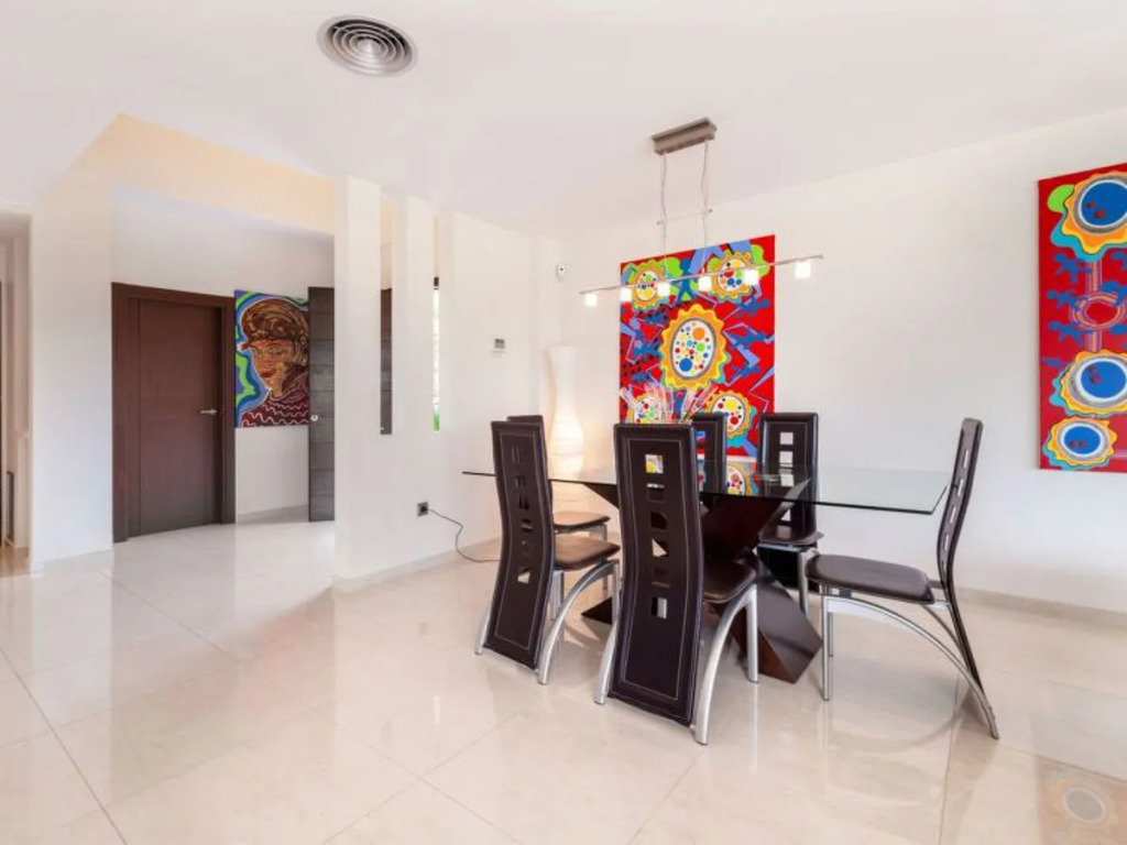 House Rubi Calonge