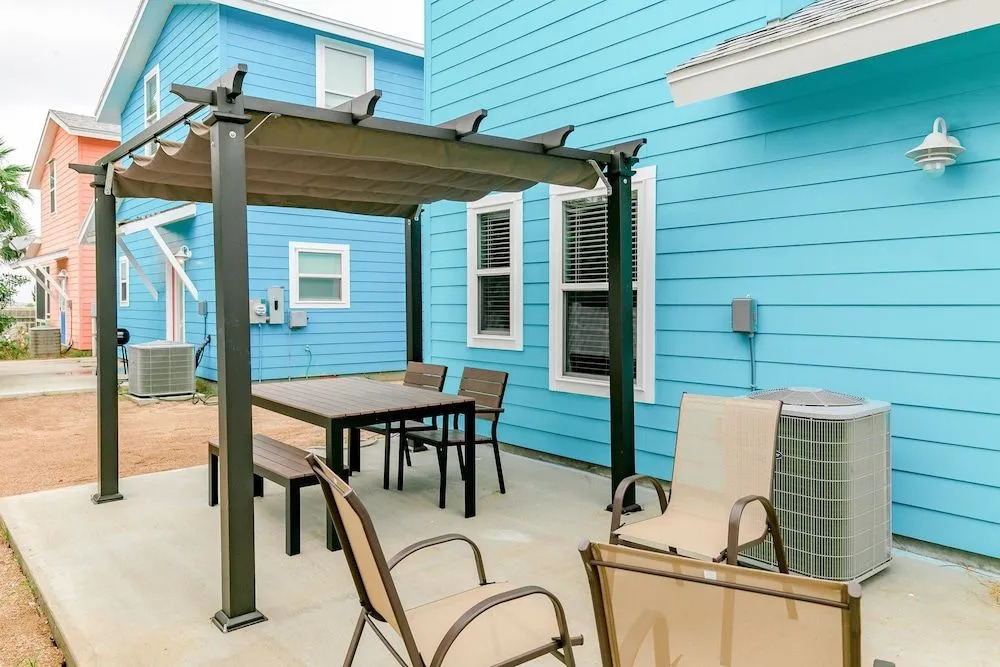 4BR Brand New Royal Palms, Calypso Cove by RedAwning
