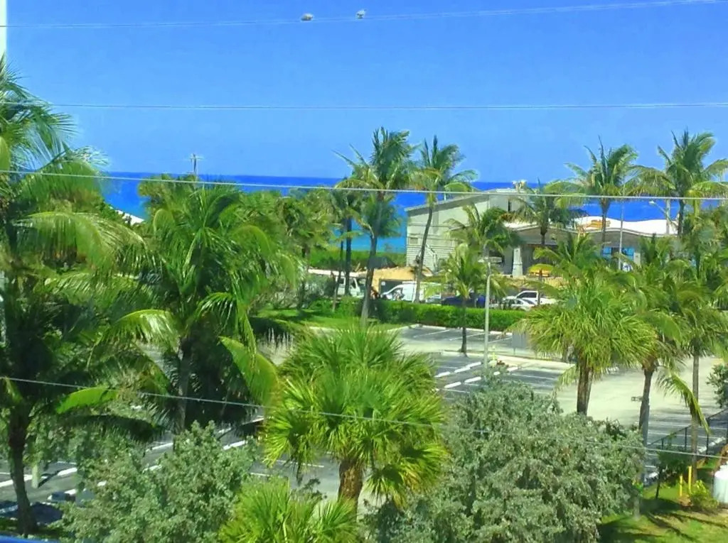 Vistalmar Beach Resort