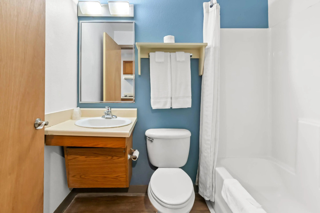 WoodSpring Suites Fayetteville I-49