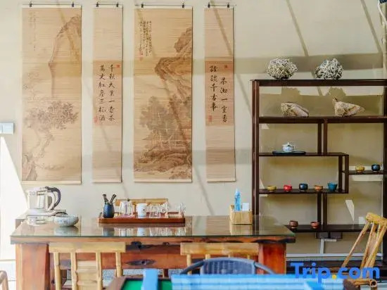 Floral Hotel· Tinghai Hotel (Lingshui Center Avenue Store)