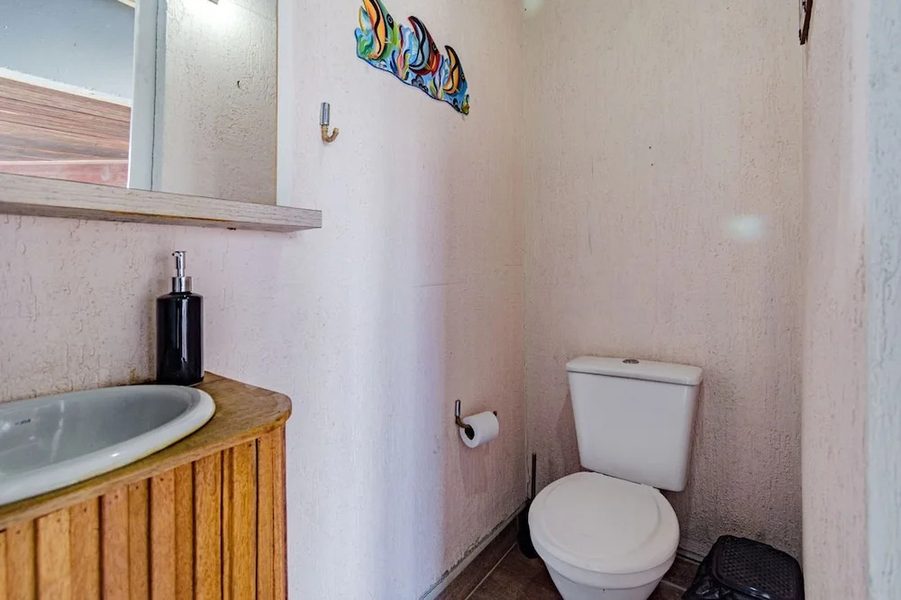 Casa com Piscina Churrasqueira e Ar Condicionado
