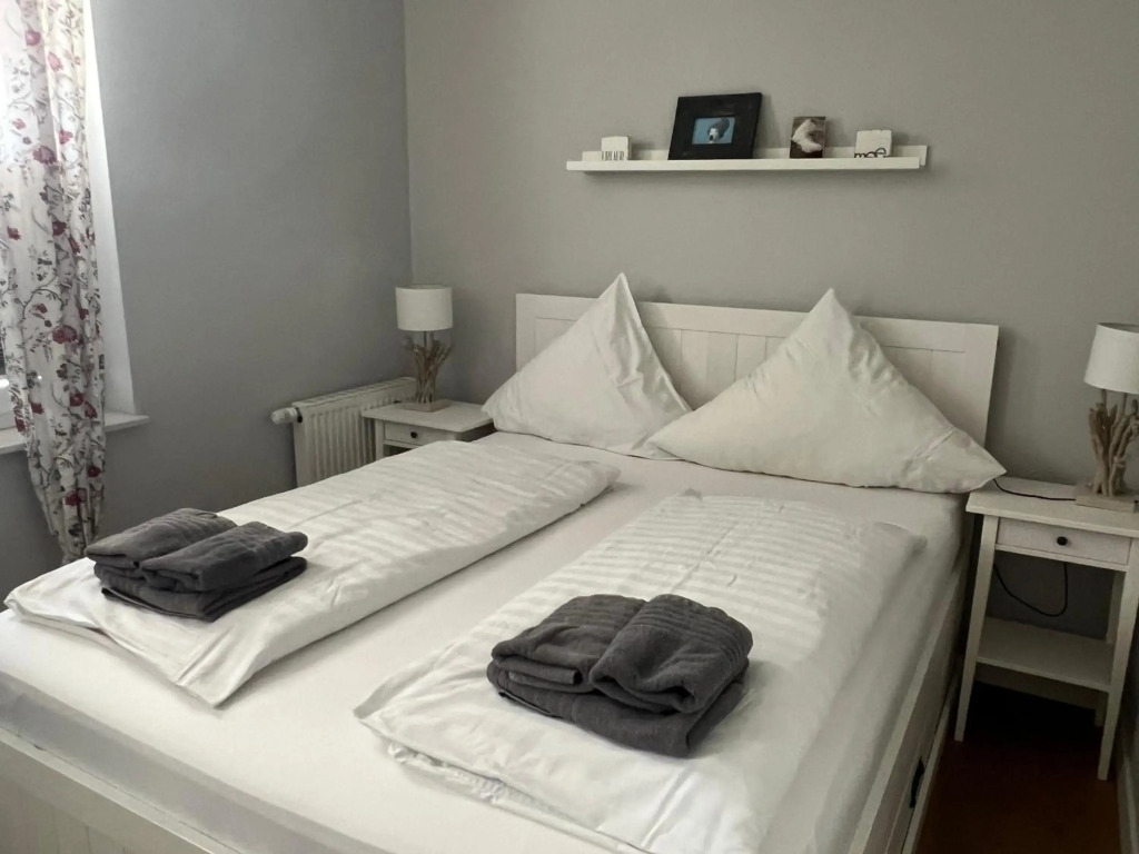 Strandvogt - wunderschöne Ferienwohnung mit Parkettboden und Sonnenbalkon