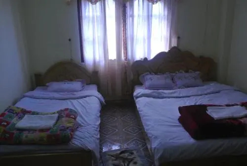 Phetmeuangsam Hotel