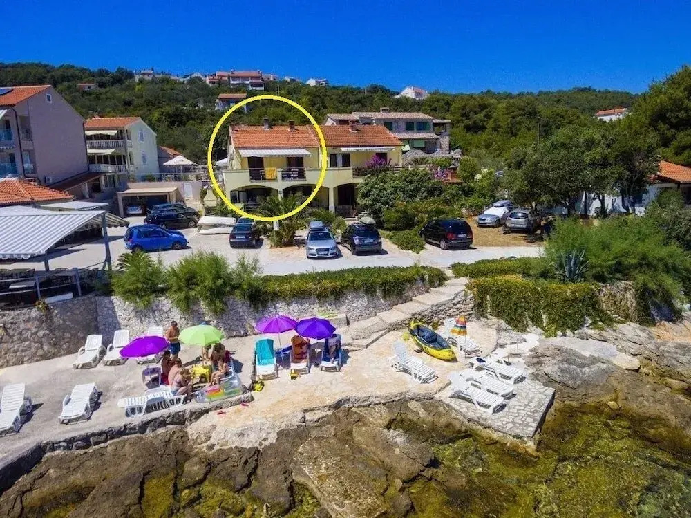 Davor - 20m From sea - A1