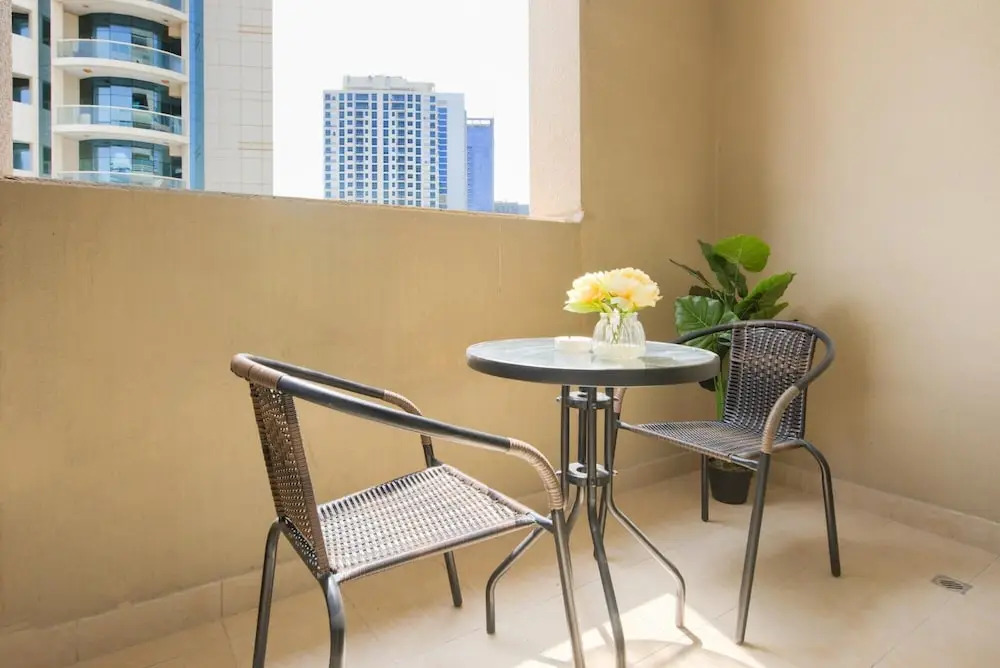 Elite LUX Holiday Homes - Fabulous Studio - Access to Beach Metro in Dubai Marina