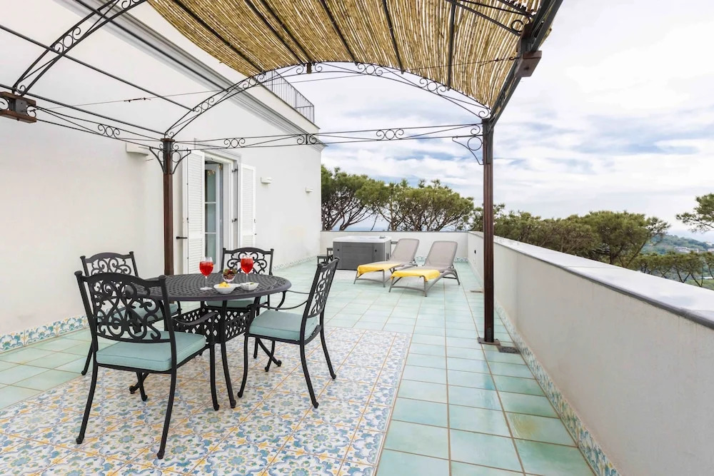 My Exclusive Italy - Elegant Sorrento Coast Villa with Pool and Tennis Court