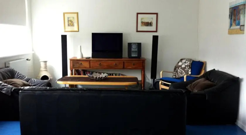 H104 Guesthouse