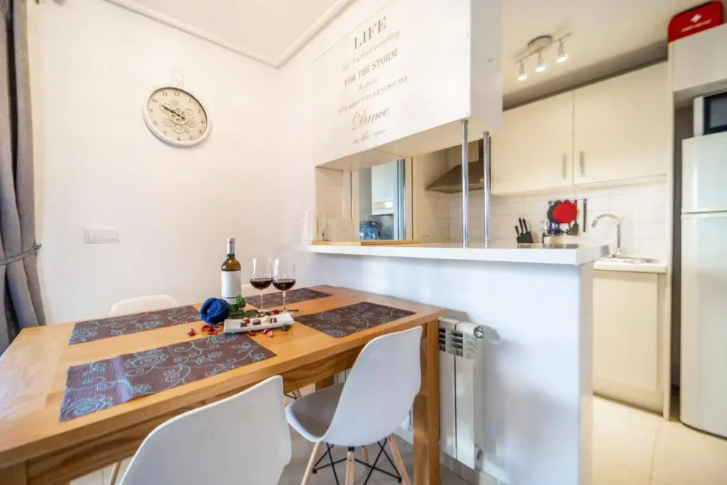 Quaint 2 Bedrooms 2 Bathrooms Town House - LA40LT
