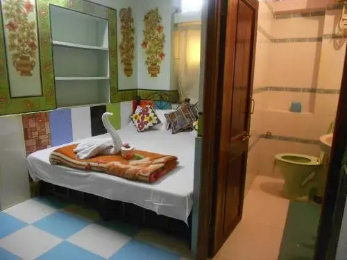 Dylan Cafe And Guest House