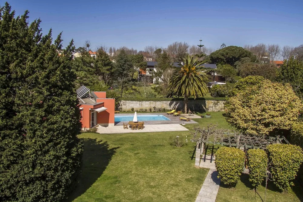 Liiiving in Porto | Oporto Garden Pool House