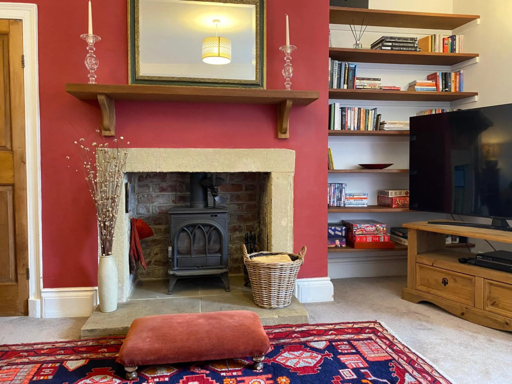 Alnwick Holiday House - Charming, Historic, Central Alnwick with Courtyard