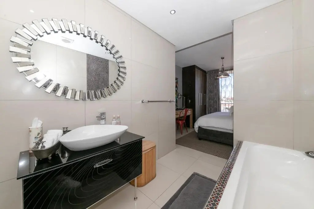 602 Infinity Apartment