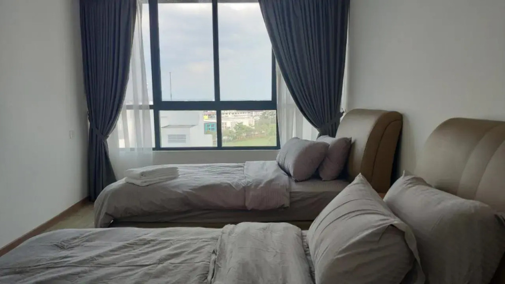 Waterfront (E) 3BR+3Bath+8 Persons+ Wifi+Parking
