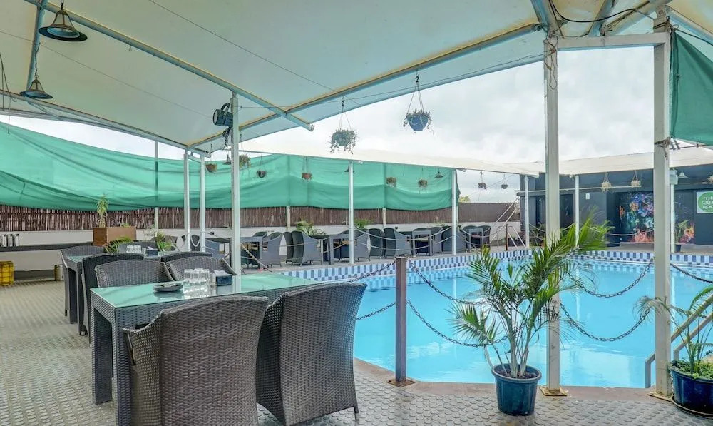 Treebo Trend Popular Hotel