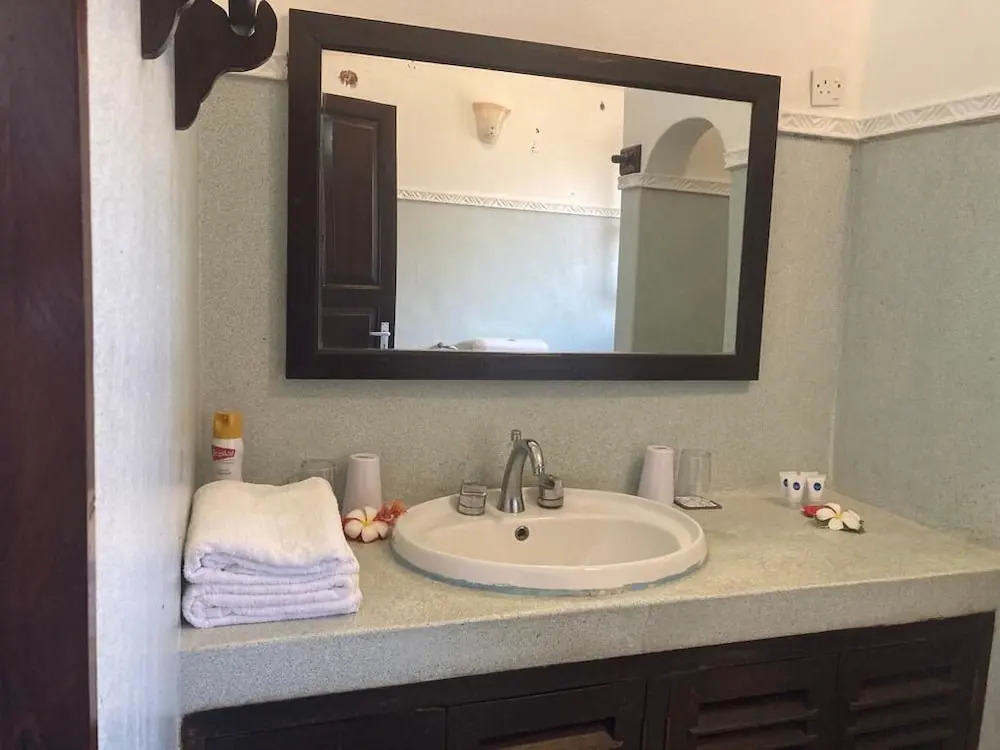 Queen K Cottages Watamu At Chrystal Homes