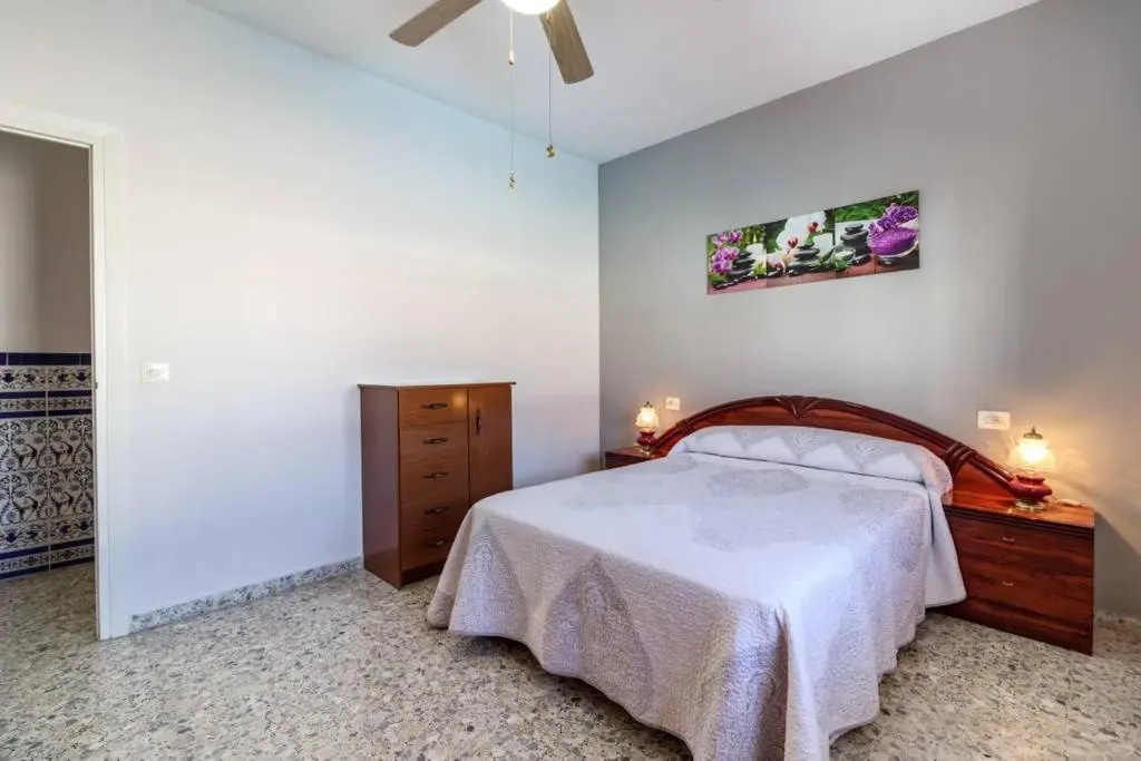 Chalet acogedor con piscina muy cerca de Granada