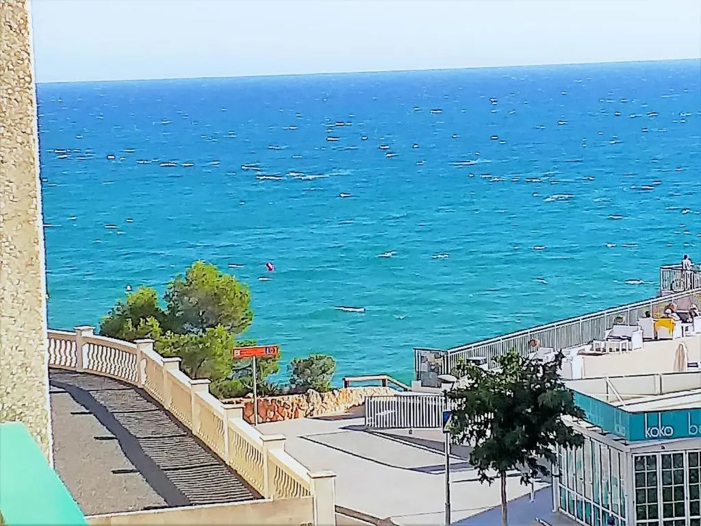 Vistas al Mar, 50 metros Playa y Centro, Cama Queen size