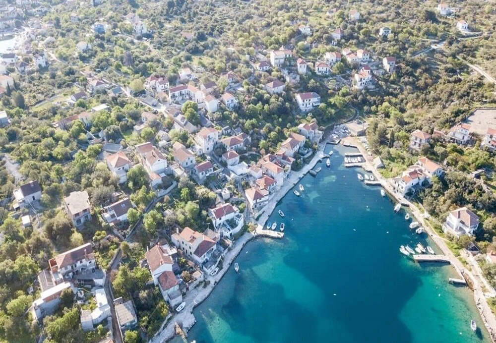 Ivica - 100m From the sea - A2
