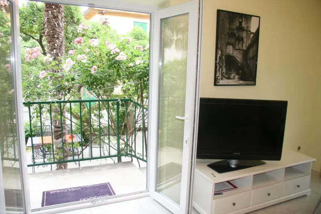 Sabina Apartments