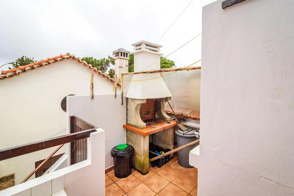 Apartment With 4 Bedrooms in Marinha Grande, With Wonderful sea View, Terrace and Wifi Near the Beach