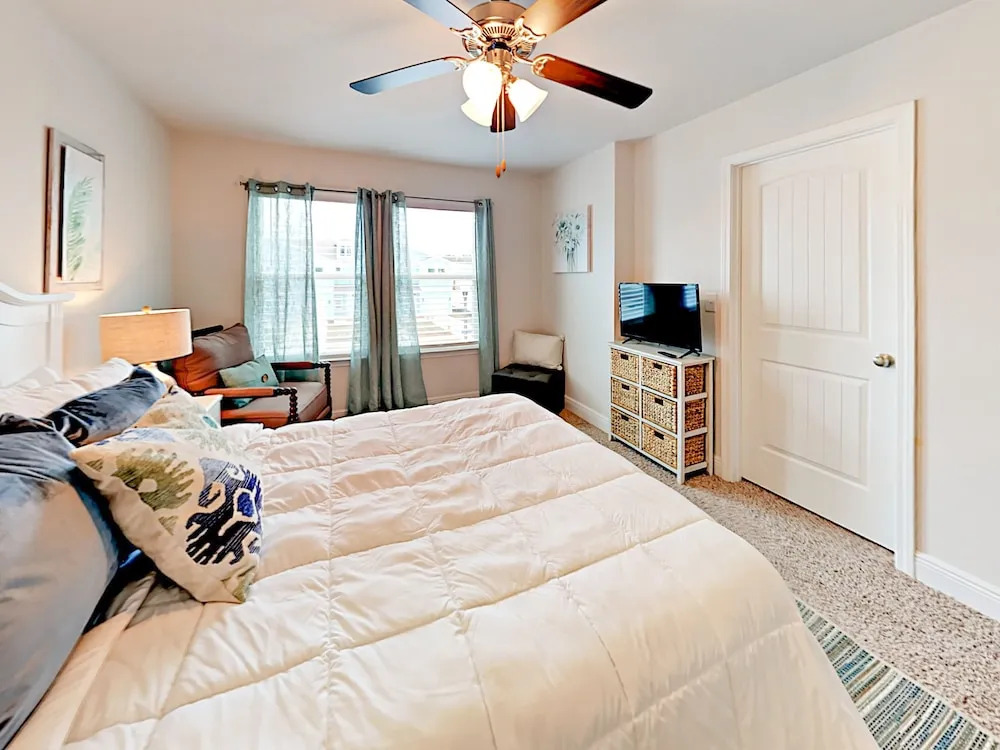 Shadow Lake - 3 Br Townhouse