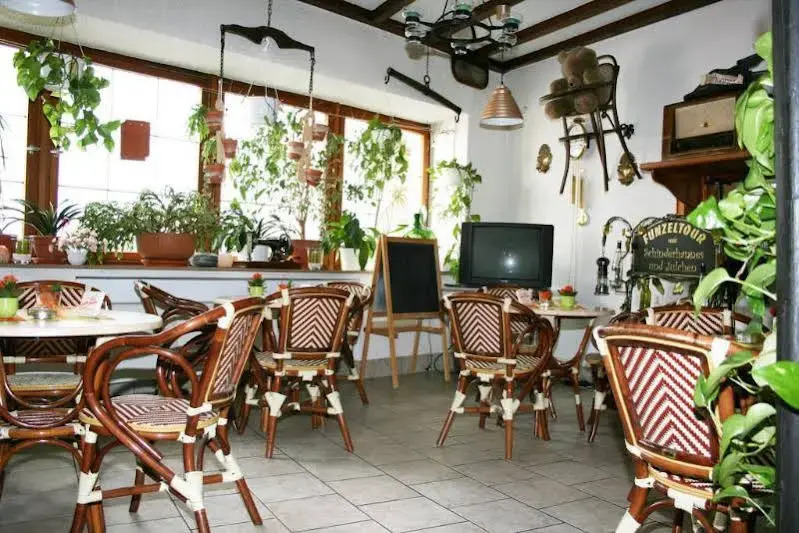 Hotel Schinderhannes und Julchen
